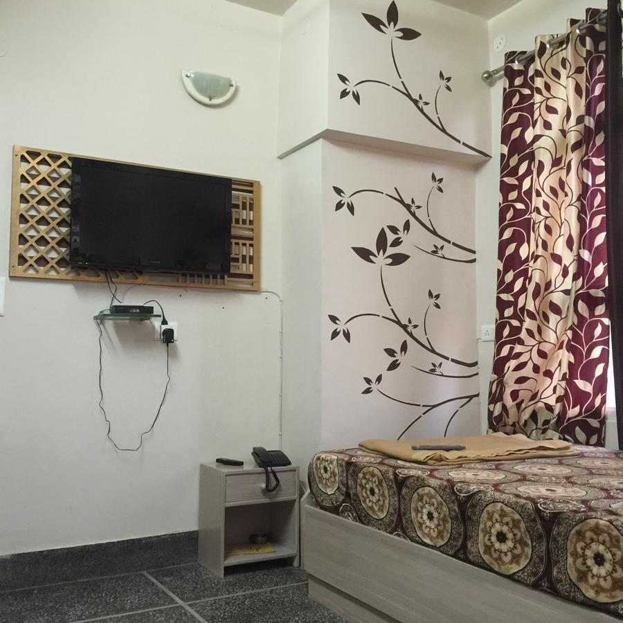 Harsh Hotel Suratgarh Quarto foto
